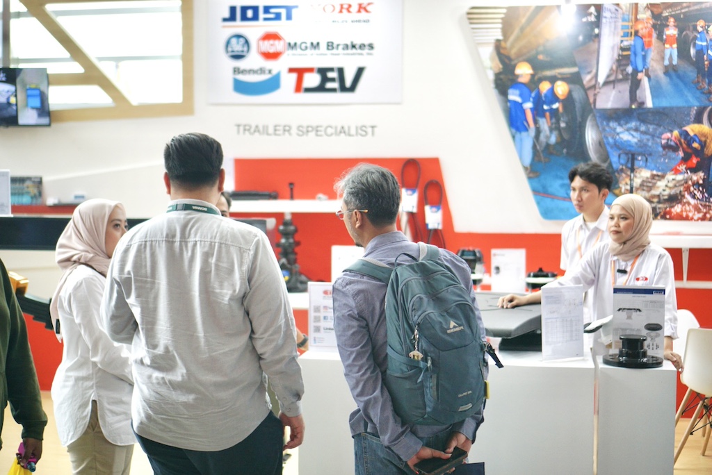 TDU Team at Mining Exhibition 2024