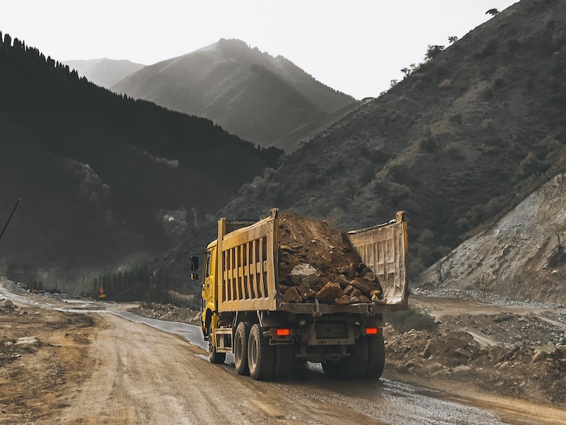 trailer sesuai kapasitas