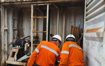 Pentingnya Keselamatan Kerja pada Industri yang Menggunakan Trailer dan Alat Berat